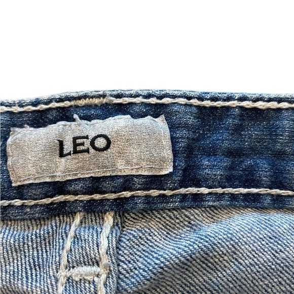 Day trip Leo  vintage Y2K distressed embroidered stitch jeans - Picture 7 of 14
